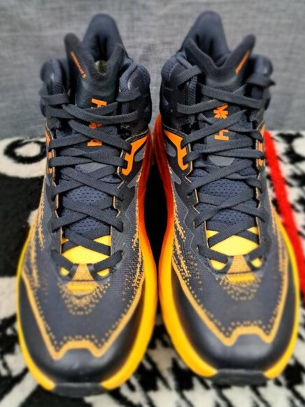 HOKA Speedgoat 5 Mid GTX Hiking - Blue Graphite/Amber Yellow